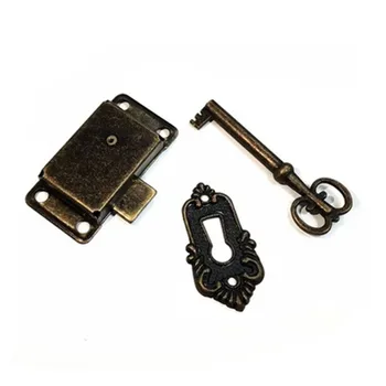 1 комплект антични заключване на вратата за чекмедже бижута дърво кутия желязо кабинет гардероб шкаф врата заключване с ключ бронзов хардуер заключване комплект