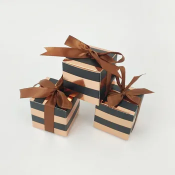 2019 Нови пристигат рожден ден парти Favor кутии подарък кутия сватба услуги бонбони чанта пакет бонбони шоколади подарък кутия 50pcs / партида