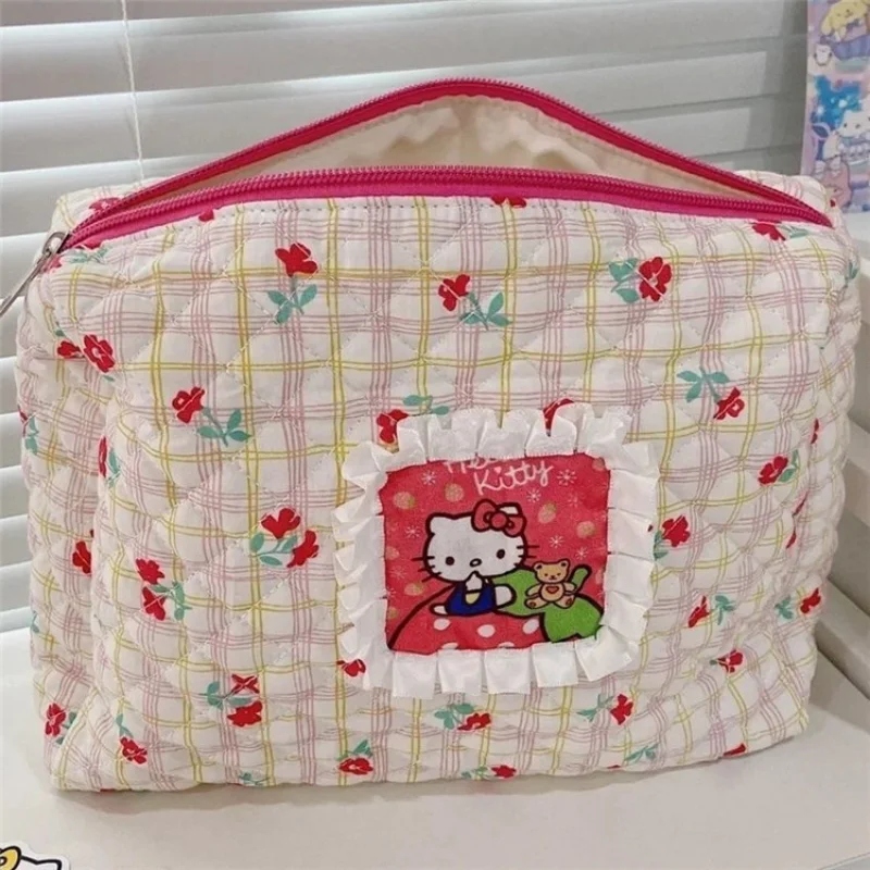 Kawaii Hello Kitty козметична чанта Преносима чанта за пътуване Аниме момиче Продукти за грижа за кожата с голям капацитет Съхранение Преносима чанта за пране Подарък Изображение 1