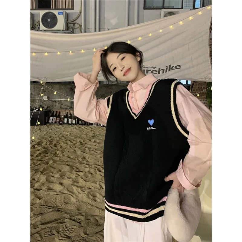 Корейска мода раирана пуловер жилетка жени Preppy стил любов сърце черен джъмпер Harajuku случайни Kpop трикотажни отгоре женски Изображение 1