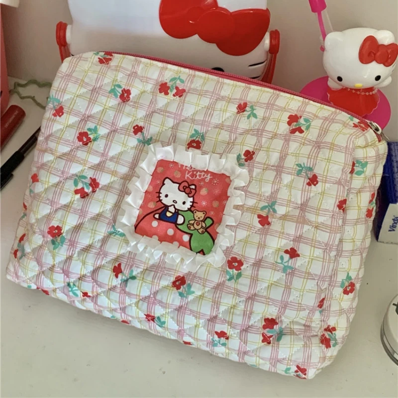 Kawaii Hello Kitty козметична чанта Преносима чанта за пътуване Аниме момиче Продукти за грижа за кожата с голям капацитет Съхранение Преносима чанта за пране Подарък Изображение 2
