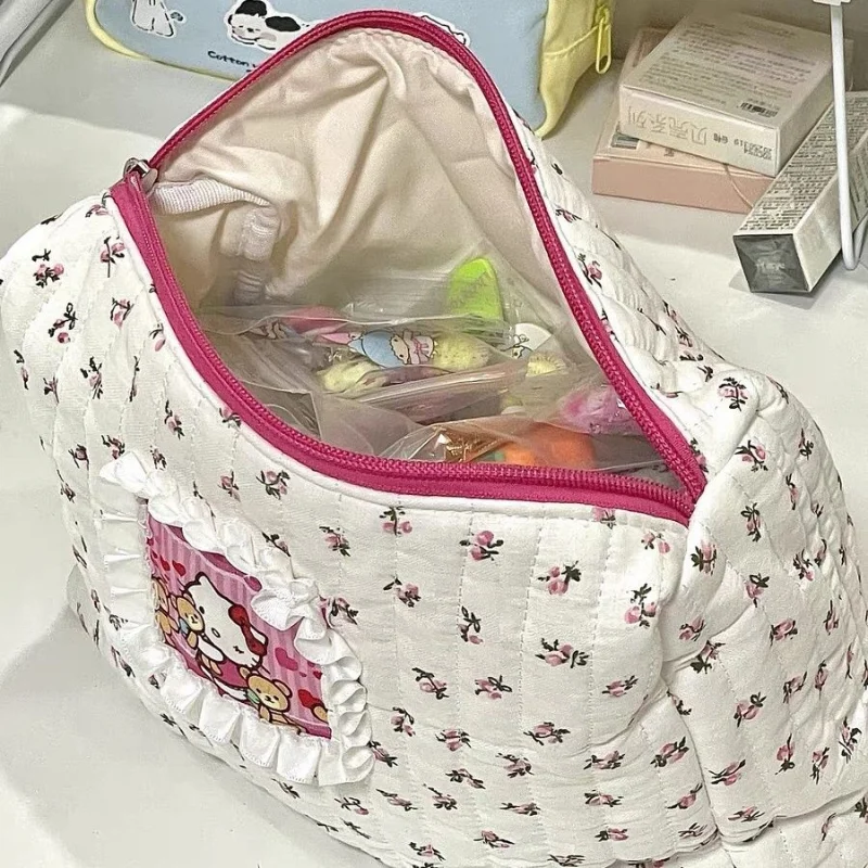 Kawaii Hello Kitty козметична чанта Преносима чанта за пътуване Аниме момиче Продукти за грижа за кожата с голям капацитет Съхранение Преносима чанта за пране Подарък Изображение 3