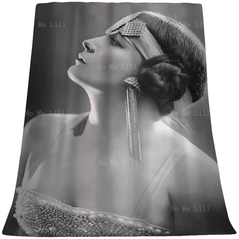 Classic Flapper Girl California Black And White Retro Charm 1920s Classic Art Flannel Blanket For All Seasons